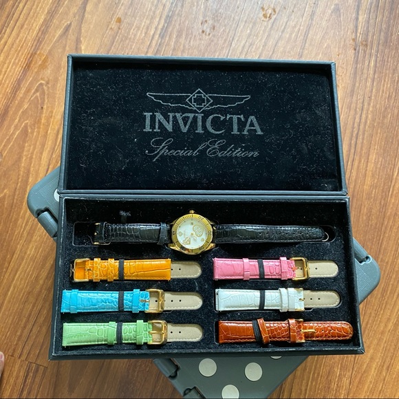 Invicta watch with interchangeable bands - Picture 1 of 2